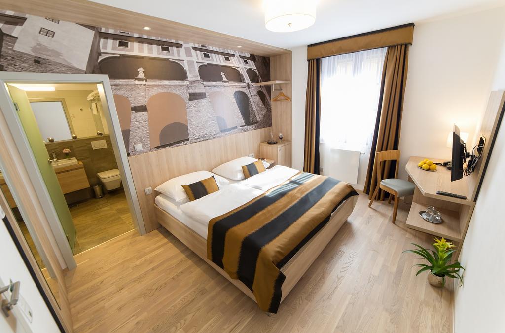 Garni Hotel Castle Bridge Český Krumlov Εξωτερικό φωτογραφία