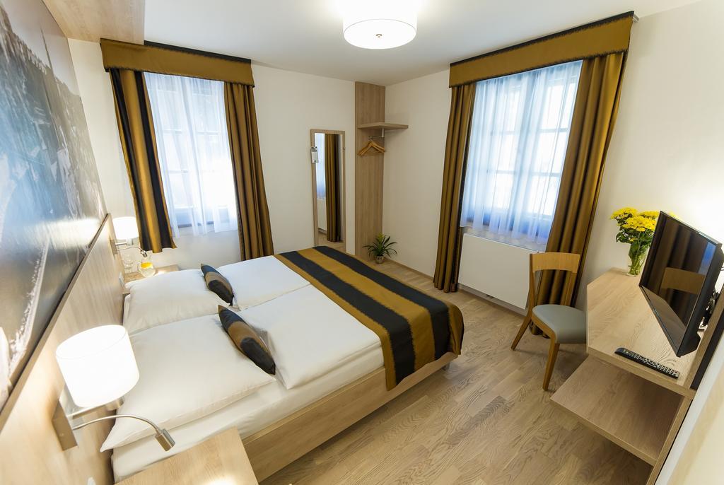 Garni Hotel Castle Bridge Český Krumlov Εξωτερικό φωτογραφία